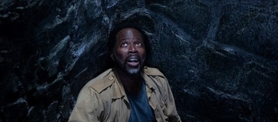 Сериал "Извне" закончится на пятом сезоне – шоу продлили за неделю до премьеры четвертого