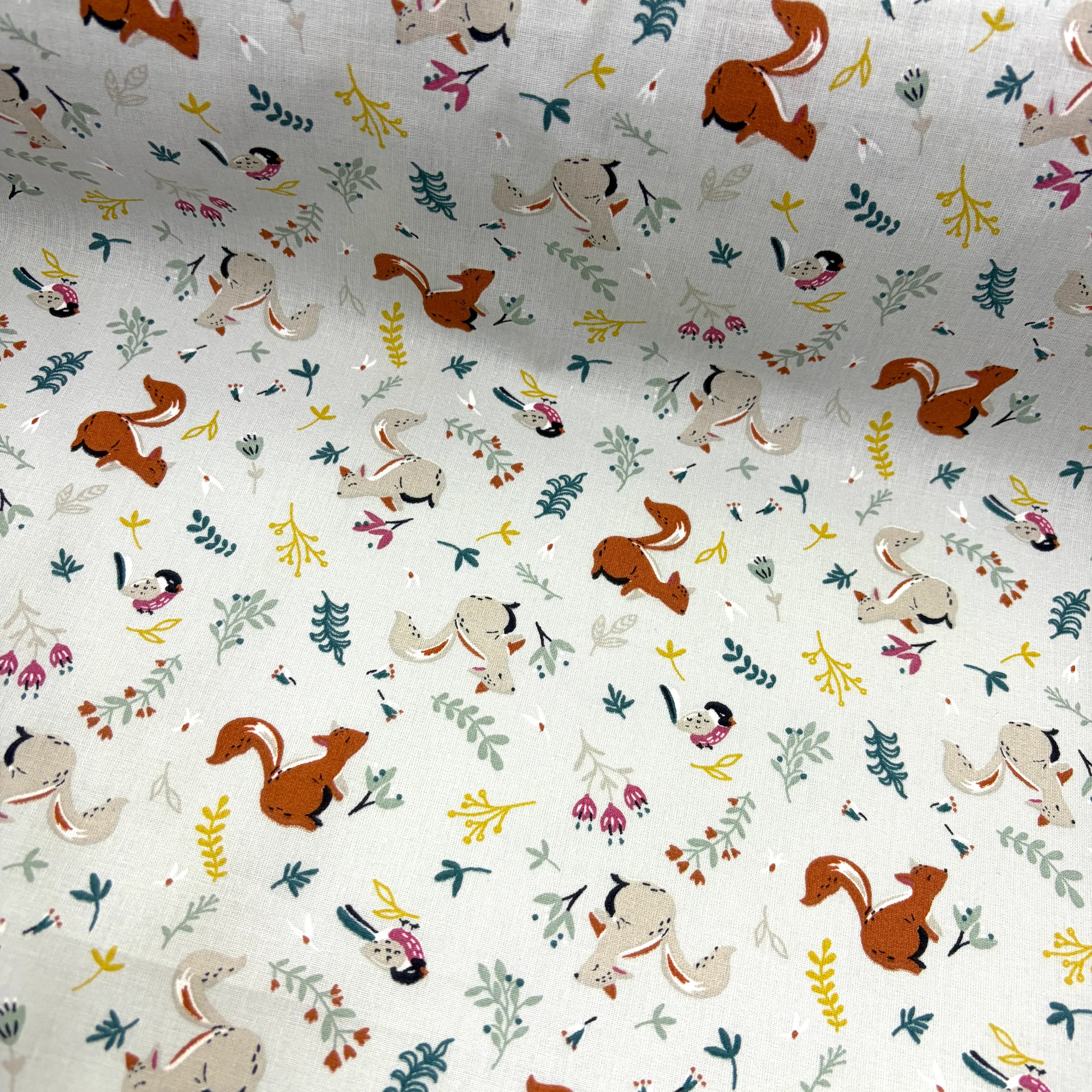img-9596 Hafif Defolu Gri Tilki Premium Poplin Kumaş