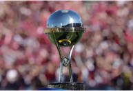 taca-da-copa-sul-americana-e1773928078496