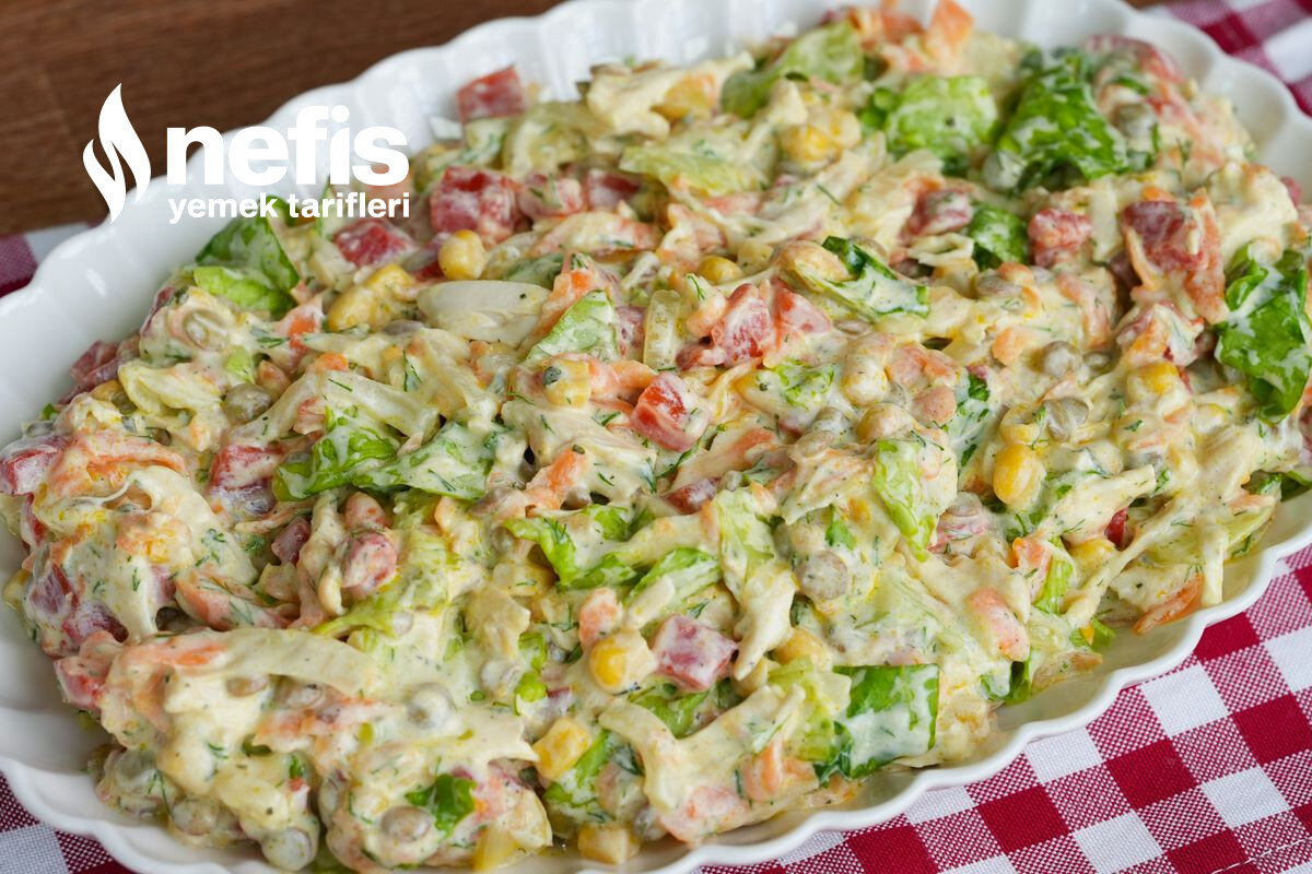 Yeşil Mercimekli Tavuklu Salata Tarifi